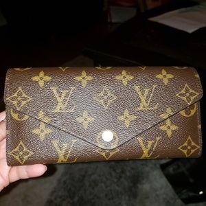 Louis Vuitton Josephine Wallet